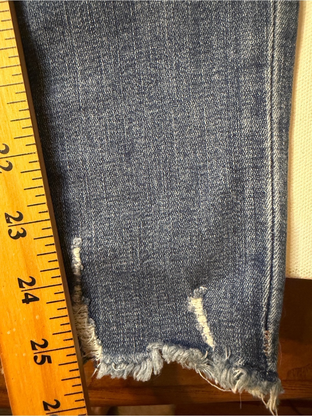 EUC Women's Lularoe Classic Blue Women's Skinny Jeans Size 26/26" Inseam (KB9) - Picture 3 of 8